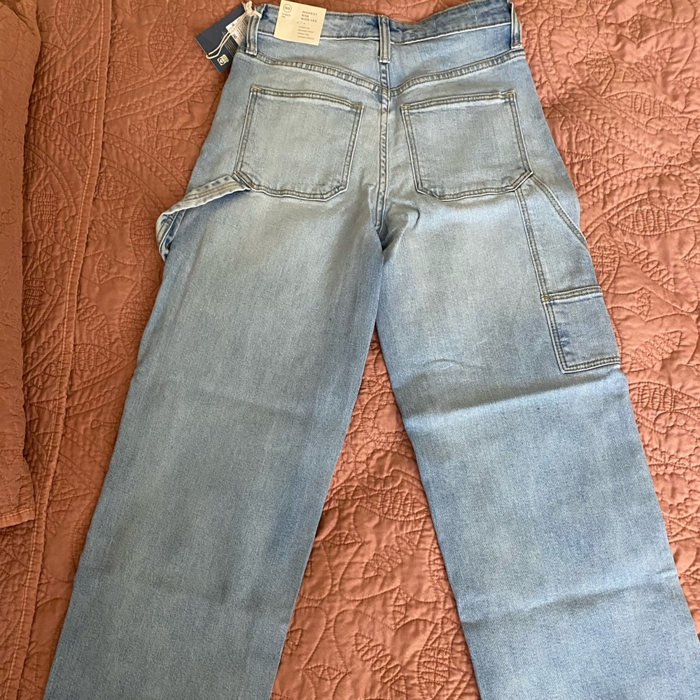 •Universal Thread Flare Button Fly Jeans - Picture 4 of 5